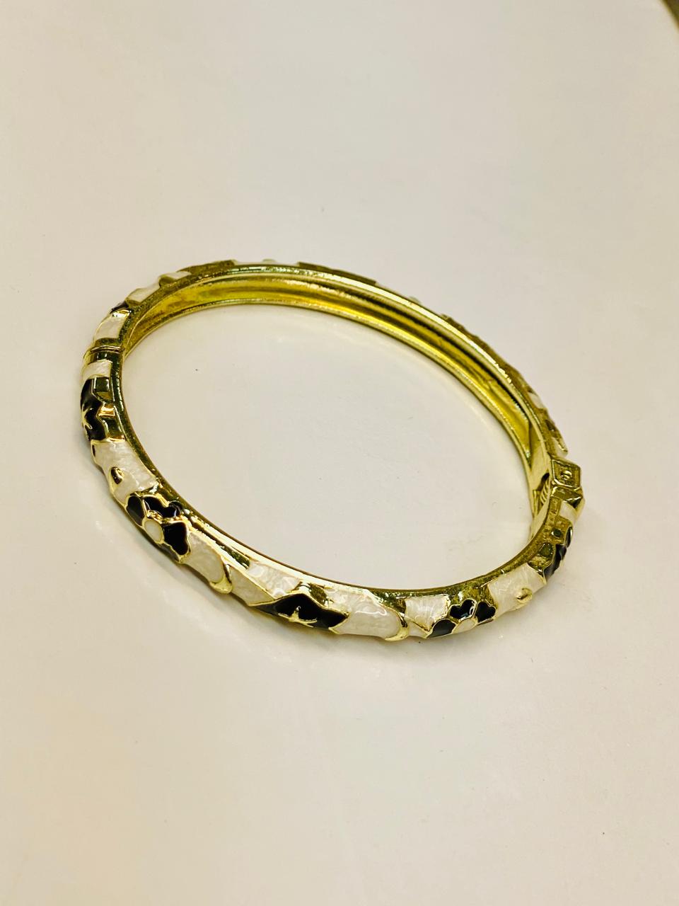 WhatsApp Image 2026-07-13 at 10.18.47 PM (1) Bracelet and Bangle Churi Style - Image 1
